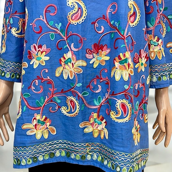 OSO Casuals Woven Chambray Crochet Detailed Convertible 3/4 Sleeve Top - Picture 7 of 16